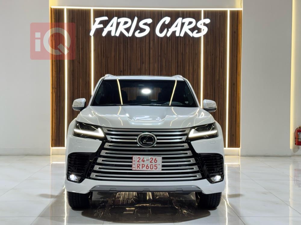 Lexus LX